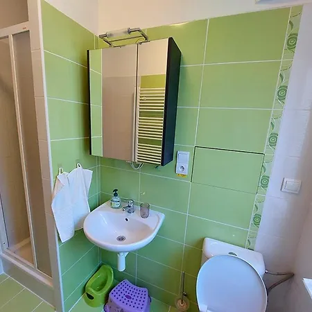 Horsky Apartman S Oplocenou Zahradou Lägenhet Svoboda nad Úpou